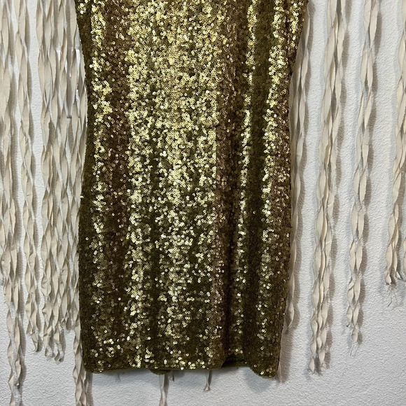 Alice + Olivia Chartreuse Green/Gold Sequin Dress Size Small - Picture 4 of 10
